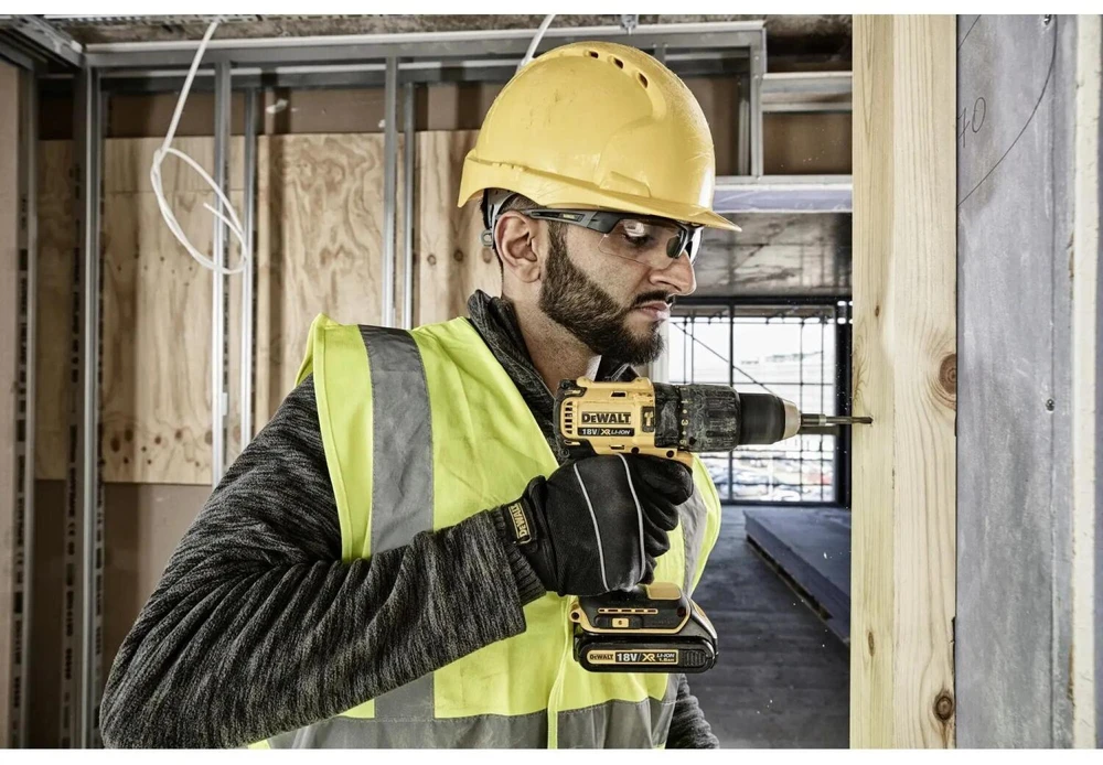 DeWalt smūginis suktuvas - gręžtuvas DCD778S2T-QW, 18V, 2 X 1,5AH