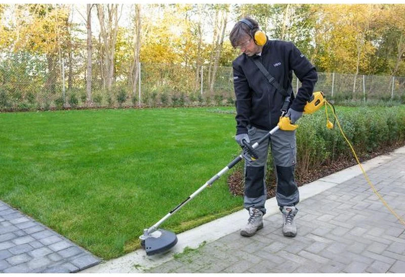 Elektrinė krūmapjovė žolės ir piktžolių pjovimui 1000W 38cm 2mm POWXG30405 POWERPLUS
