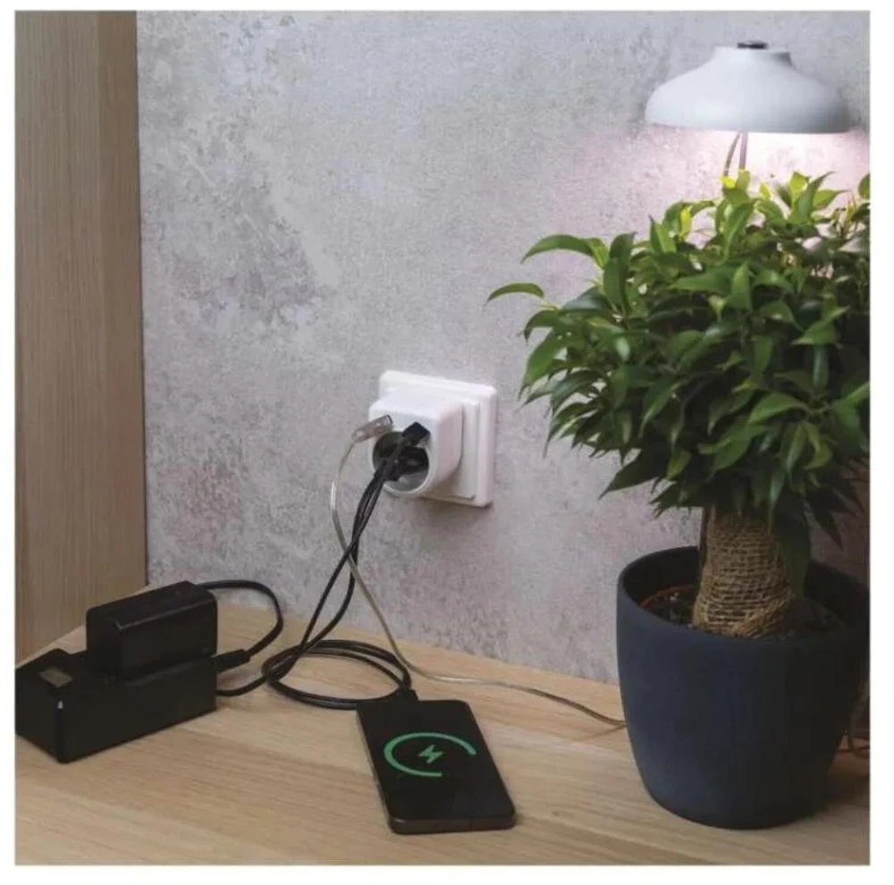Emos Adapteris P0075, 1×, 1×USB-A 5V/2,4A/12W, 1×USB-C 5V/3A/15W, 3680W, IP20, vaikų apsauga