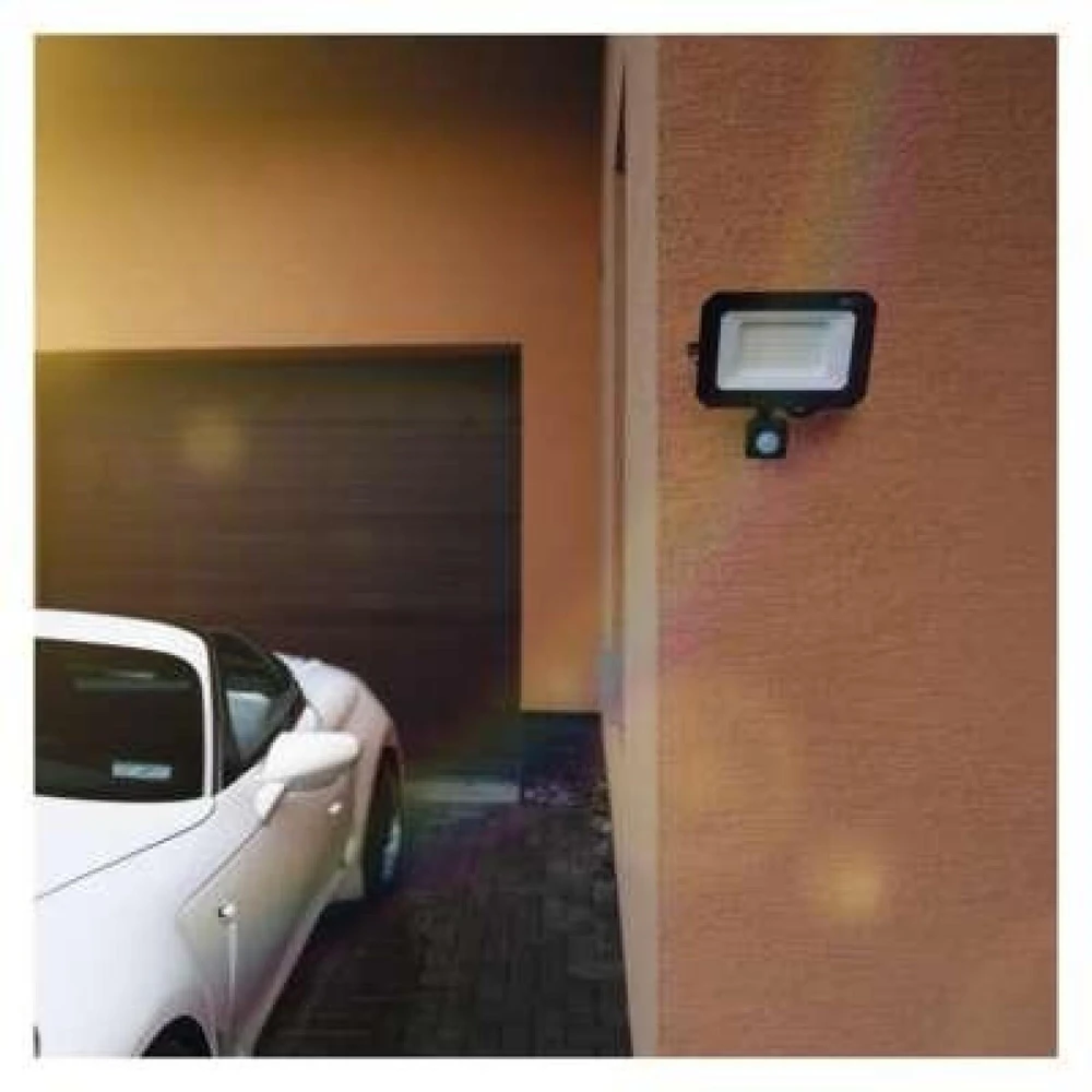 Kondicionierius Emos LED prožektorius SIMPO ZS2343, 50 W, 5000 lm, IP44, neutraliai balta, PIR jutiklis, aliuminis