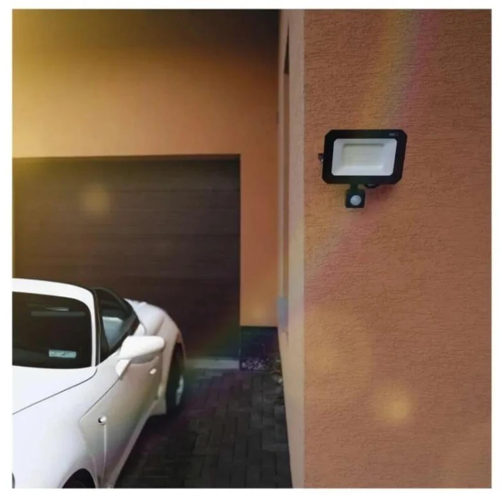 Kondicionierius Emos LED prožektorius SIMPO ZS2343, 50 W, 5000 lm, IP44, neutraliai balta, PIR jutiklis, aliuminis