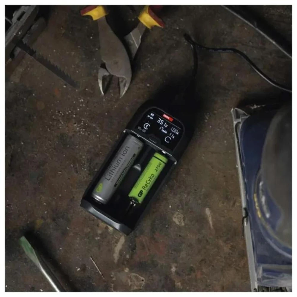 Universal Li-ion battery charger EMOS BCL-20D