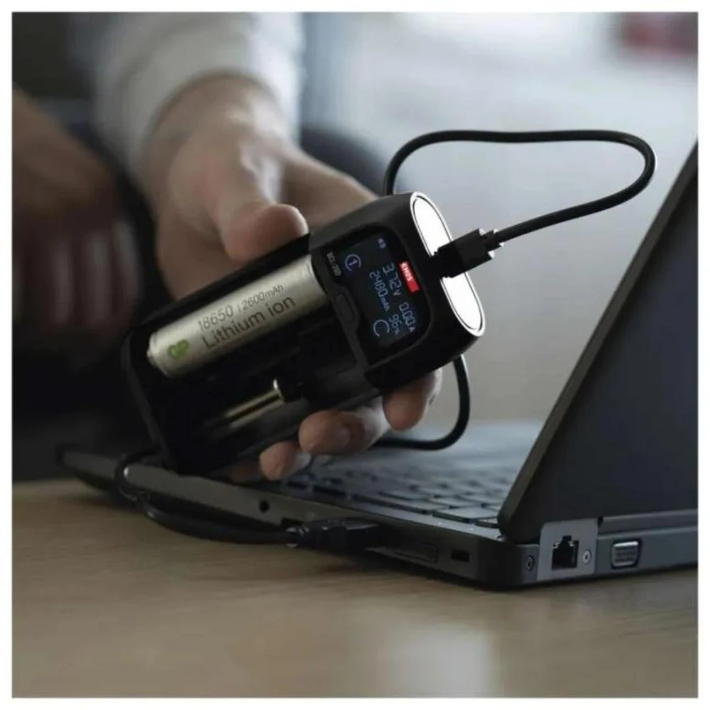 Universal Li-ion battery charger EMOS BCL-20D