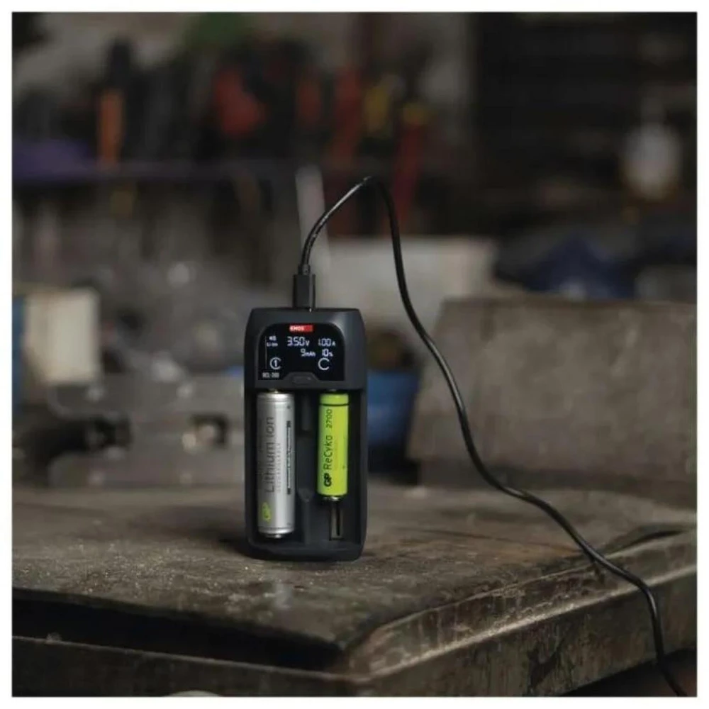Universal Li-ion battery charger EMOS BCL-20D