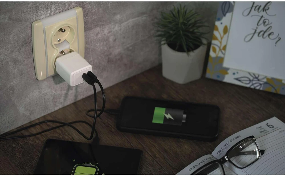 Emos Universal USB adapter GaN to PD 35 W max.