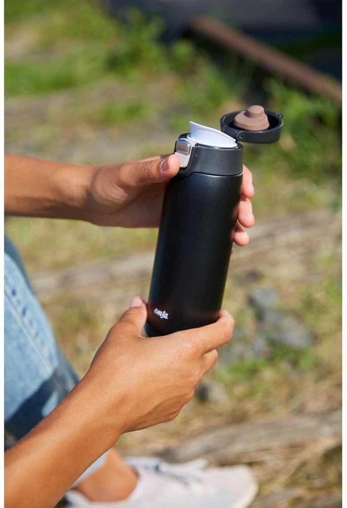 Emsa TRAVEL MUG light thermal mug (juodas (matt), 0.4 liters, flip lid)