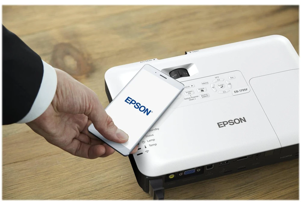 EPSON EB-1795F 3LCD Full HD itin mobilus projektorius 1920x1080 16:9 3200 liumenų 1 W garsiakalbis