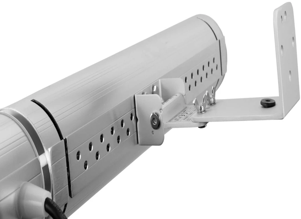 Eurom Golden 2200 Comfort RCD infraraudonųjų spindulių terasos šildytuvas laukui 2200W IP65 nuotolinis valdymas montuojamas ant sienos iki 25m2 sidabrinė