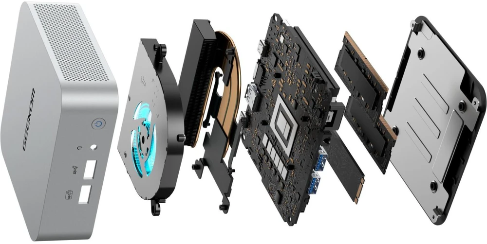 Komputer GEEKOM Mini A6 Sidabrinis RYZ7 6800/16GB/1TBSSD/W11Pro (GMA6R76800-161-EU)
