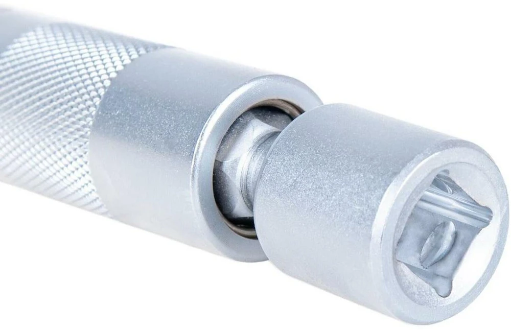 Geko Plonasienė veržliaraktinė galvutė su šarnyru žvakėms 14 mm 3/8'' CrV (100)