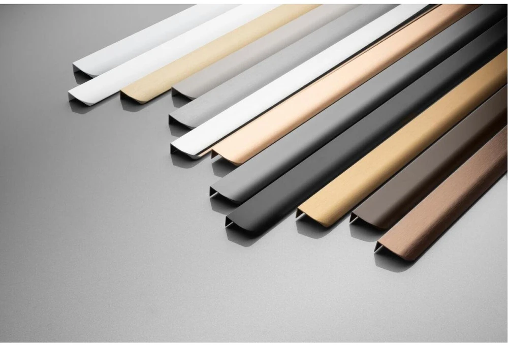 GTV ALUMINIUM HANDLE HEXA, L=1200 mm, clear brushed auksinis