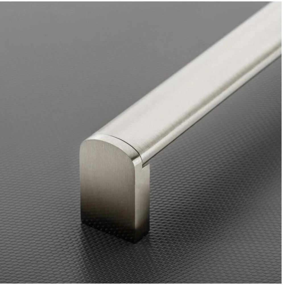 GTV Zamak handle 682 C=160mm brushed steel