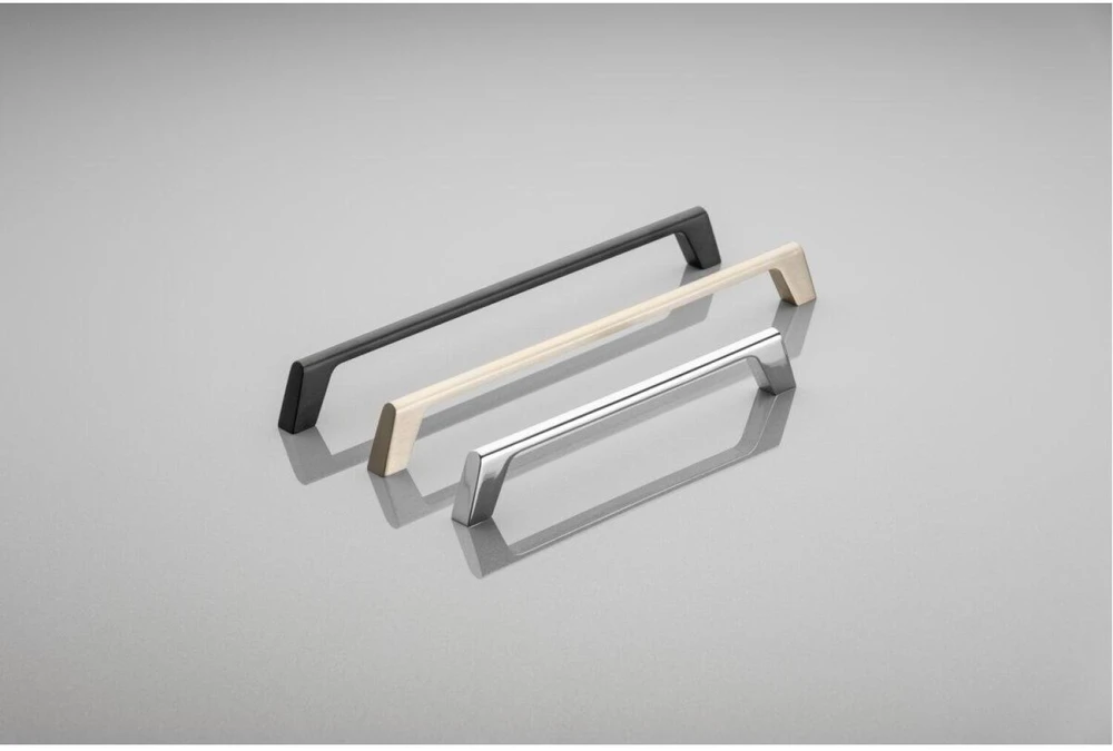 GTV Zamak handle G2 C=160mm brushed steel