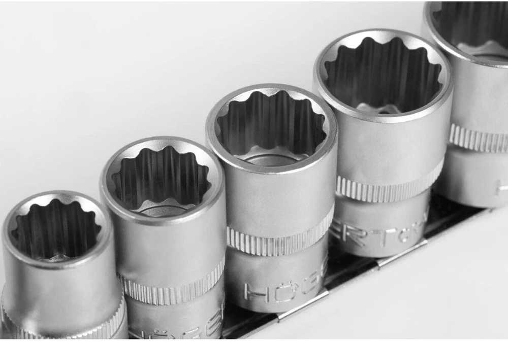 HOGERT 1/2" 12-point socket wrench set. 8 pcs.