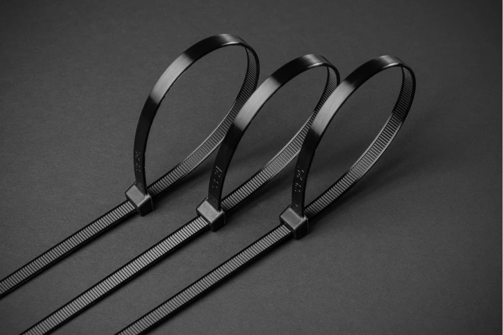 HOGERT Nylon Cable Ties 2.5 x 200 mm, 100 pcs, Juodas