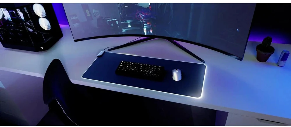 Hyte CNVS Intense Play Mat qRGB pelės kilimėlis žaidimams – juodos spalvos