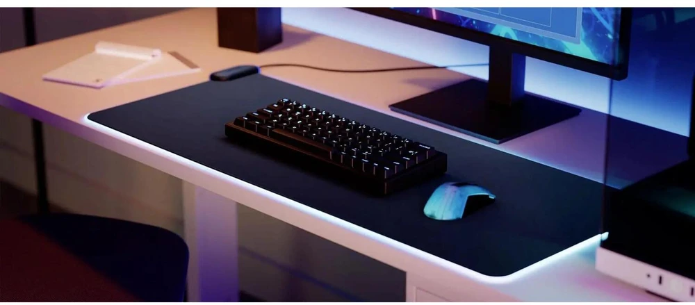 Hyte CNVS Intense Play Mat qRGB pelės kilimėlis žaidimams – juodos spalvos
