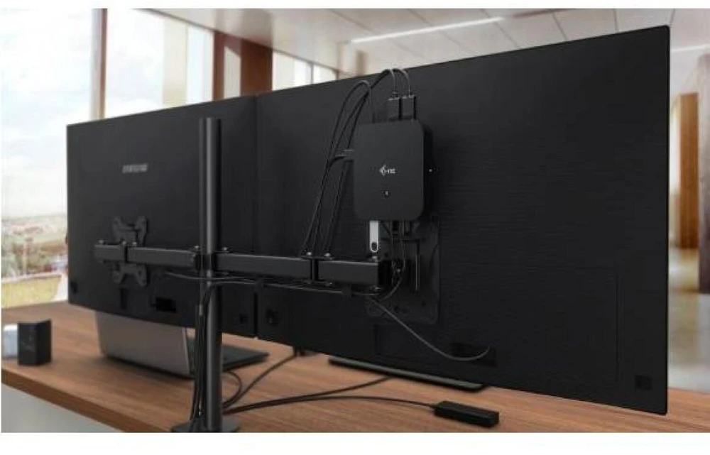 I-TEC USB-C HDMI dviejų DP prijungimo stotelė su maitinimo tiekimu 100 W + I-tec universalus įkroviklis 112 W