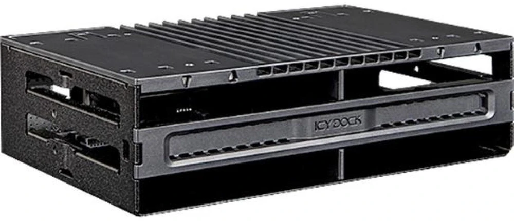 Carruzzo Icy Dock MB024SP-B saugojimo diskų korpusas HDD / SSD aptvaras Juoda 2.5″