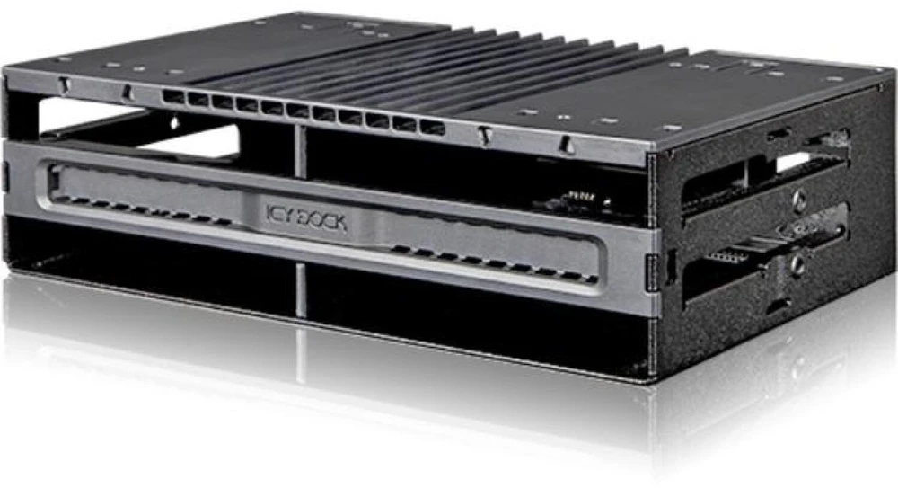 Carruzzo Icy Dock MB024SP-B saugojimo diskų korpusas HDD / SSD aptvaras Juoda 2.5″