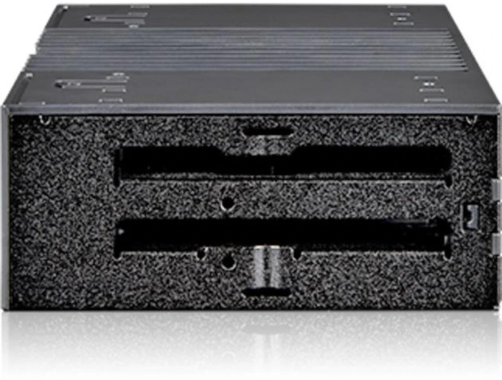 Carruzzo Icy Dock MB024SP-B saugojimo diskų korpusas HDD / SSD aptvaras Juoda 2.5″