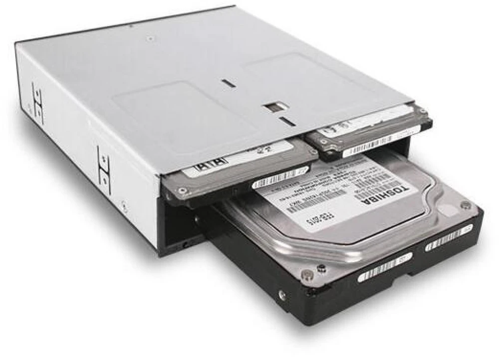 Icy Dock standartinė stotelė 2x 2,5'' + 1x 3,5'' SATA III FlexiDOCK (MB095SP-B)
