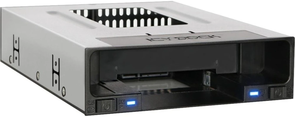 Carruzzo Icy Dock MB795SP-B diskų įrenginio skyriaus dangtelis 2,5/3,5″ Atminties disko dėklas Juoda