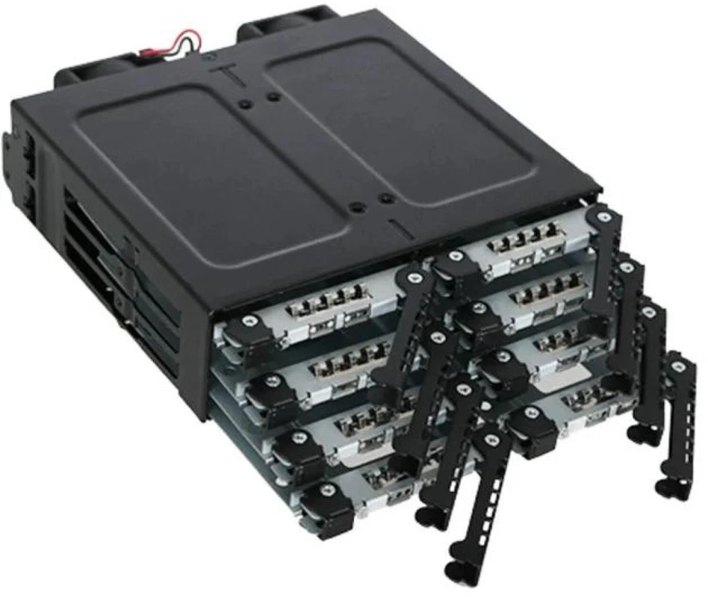 „Icy Dock“ 8 x 2,5 colio SATA / SAS – „Mini-SAS ToughArmor“ (MB998IP-B)
