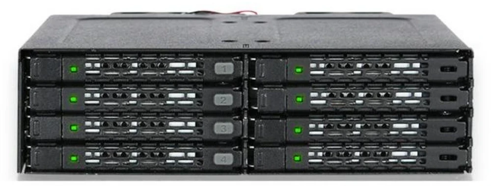 „Icy Dock“ 8 x 2,5 colio SATA / SAS – „Mini-SAS ToughArmor“ (MB998IP-B)