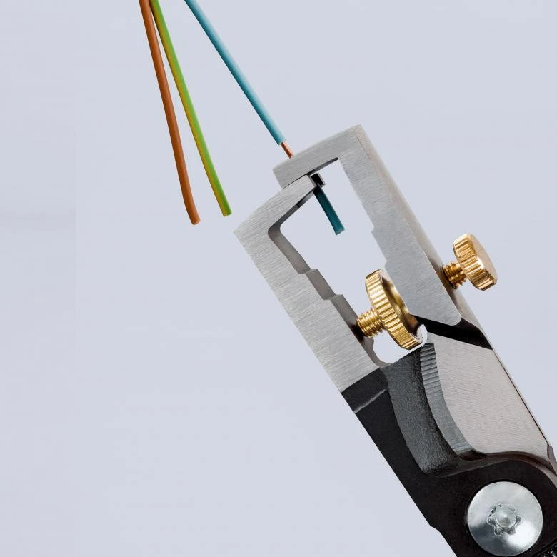 Kabelių nužievinimo įrankis STRIX su žnyplėmis 10mm2, Knipex