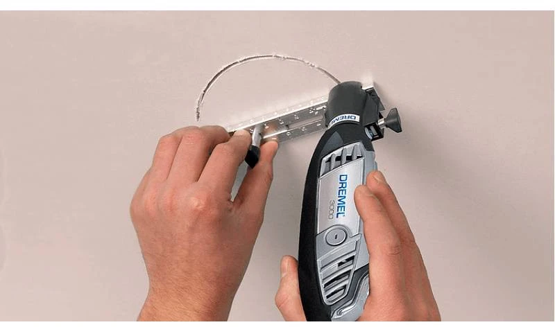 Dremel Bosch 678 Tiesių linijų ir apskritimų pjoviklis