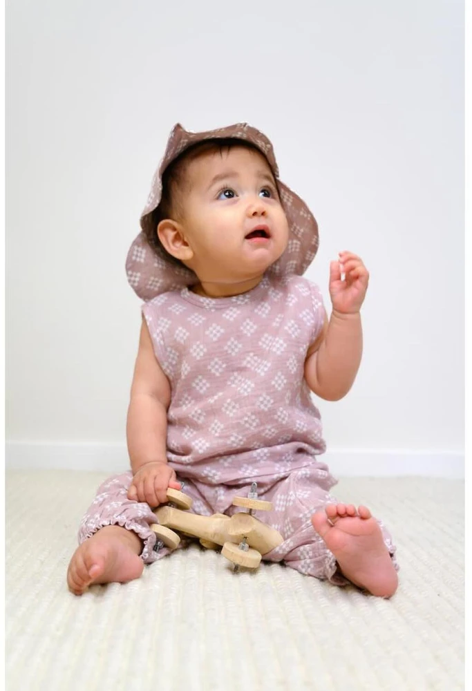 Aptel (V)Action! Lodger Hatter Tribe Muslin cotton child cap Rose 3 - 6 months HT 107 3-6