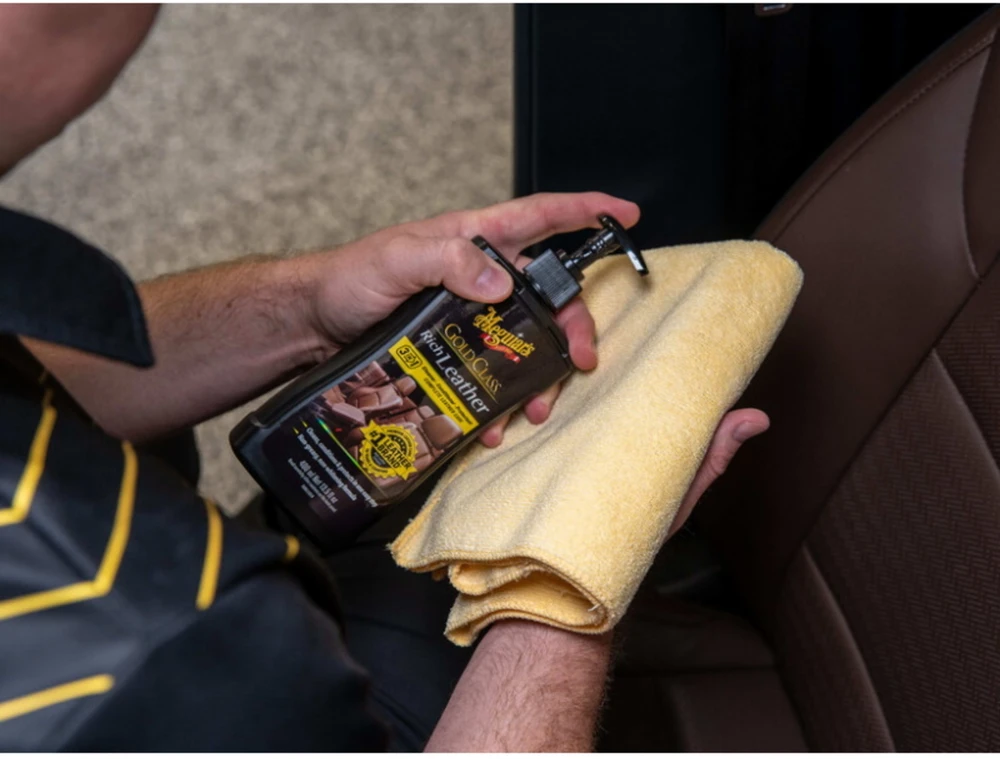Easy Meguiars G17914 Gold Class Leather Cleaner $ Kondicionierius su Care Protect pašalina nešvarumus vienu paprastu žingsniu (400 ml) JAV)