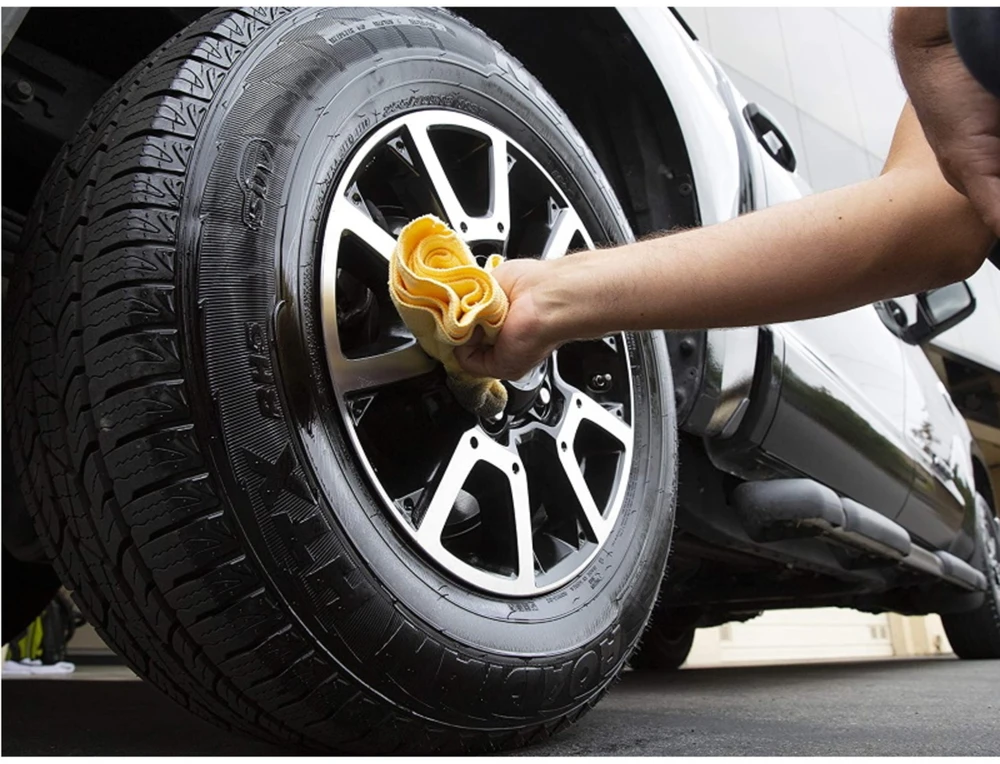 Meguiars G190424 Ultimate Vanduo Less Wheel & Tire Clean & Protect Care vienu žingsniu 709ml purškalas (JAV)