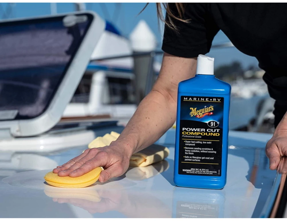 Meguiars M9132 Marine / RV Boat Pro Grade Power Cut Compund Liquid pašalina svaiginančius oksidaciją ir įbrėžimus (0,94 l) (JAV)