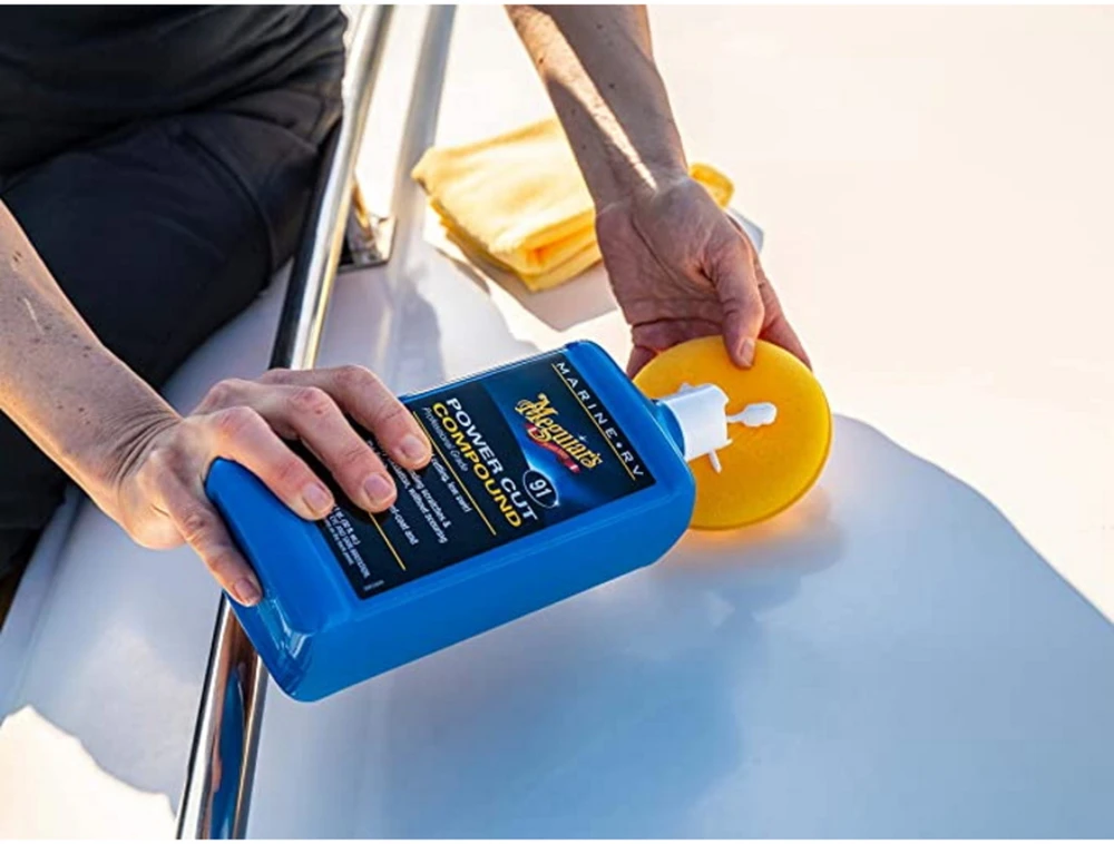 Meguiars M9132 Marine / RV Boat Pro Grade Power Cut Compund Liquid pašalina svaiginančius oksidaciją ir įbrėžimus (0,94 l) (JAV)