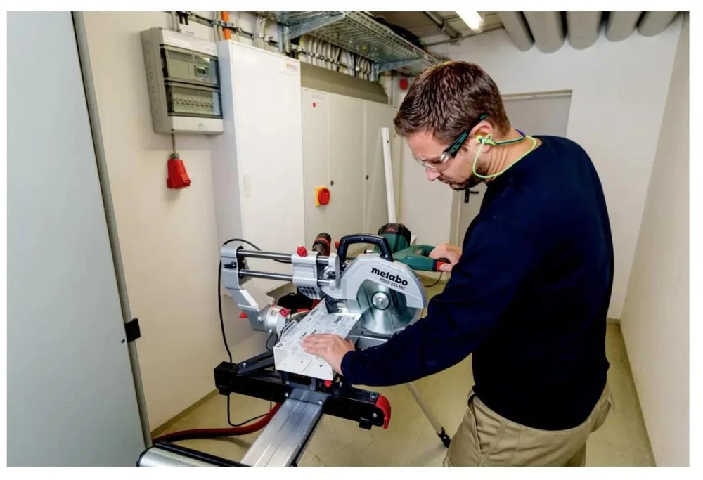 METABO SKERSINIO PJOVIMO PJŪKLAS KGSV 254 MC