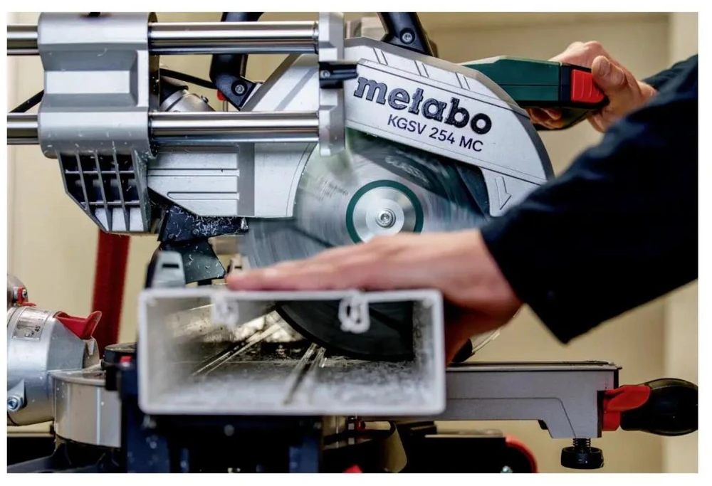 METABO SKERSINIO PJOVIMO PJŪKLAS KGSV 254 MC