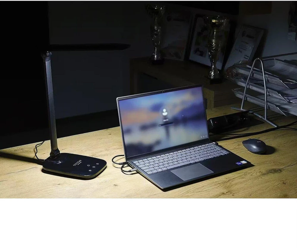 Montis Stalinė lempa wielofunkcyjna LED MT042 table lamp 5.7 W F Baltas