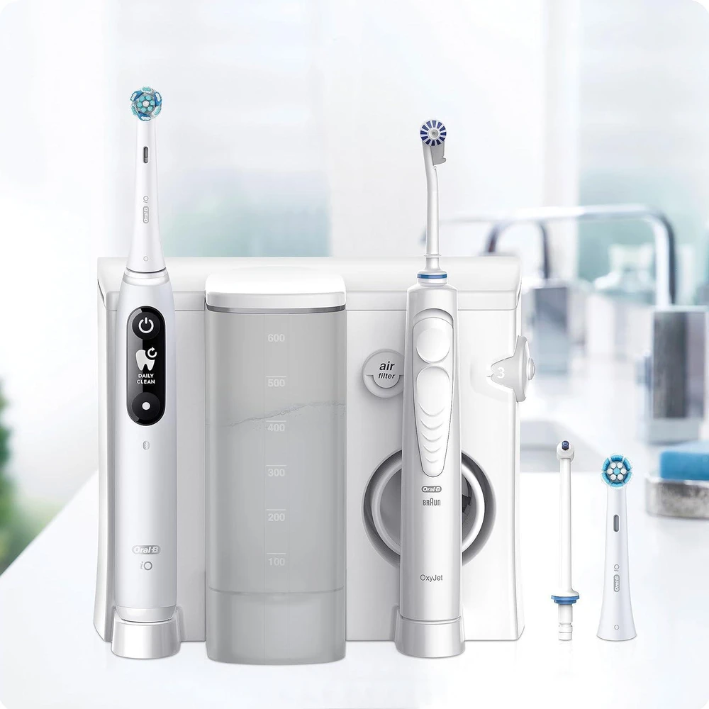 Oral-B Elektrinis dantų šepetėlis | iO6 & OxyJet | Įkraunamas | Suaugusiems | Šepetėlių skaičius galvutės įeina 2 | Number of teeth brushing modes 5 | Baltas