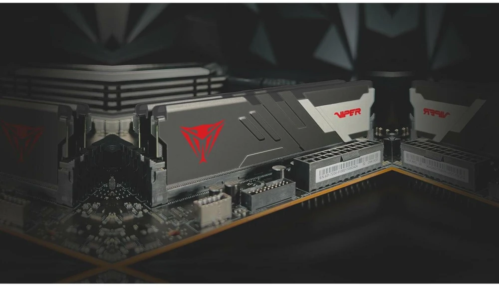 RAM PATRIOT VIPER VENOM RGB 32GB 2X16GB DDR5 6000MT/s UDIMM rinkinys