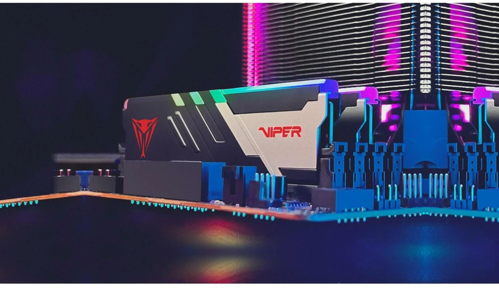 RAM PATRIOT VIPER VENOM RGB 32GB 2X16GB DDR5 6000MT/s UDIMM rinkinys