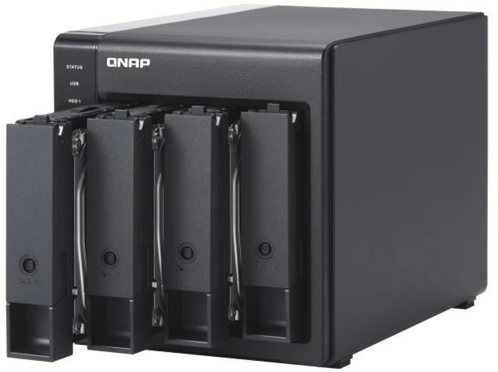 QNAP TR-004 diskų masyvas Juoda