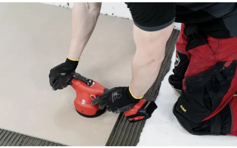 Vibratorius Rubi QUAKE ENERGY CAS; 18 V (be akumuliatoriaus ir pakrovėjo)