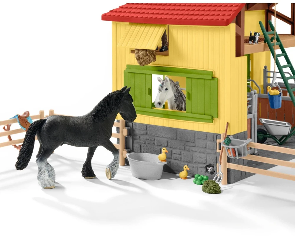 SCHLEICH FARM WORLD Arklidės