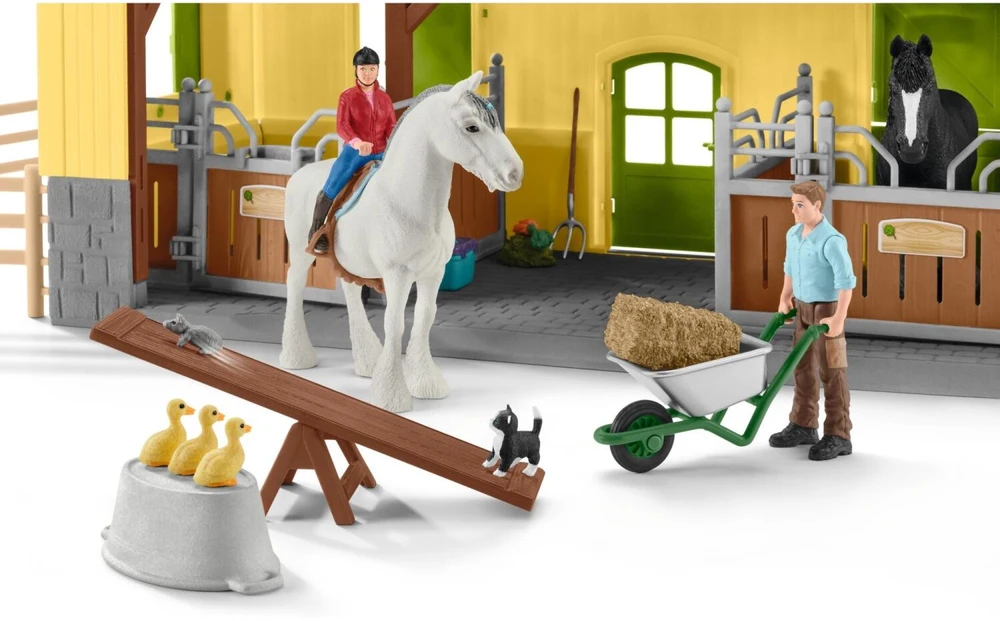 SCHLEICH FARM WORLD Arklidės