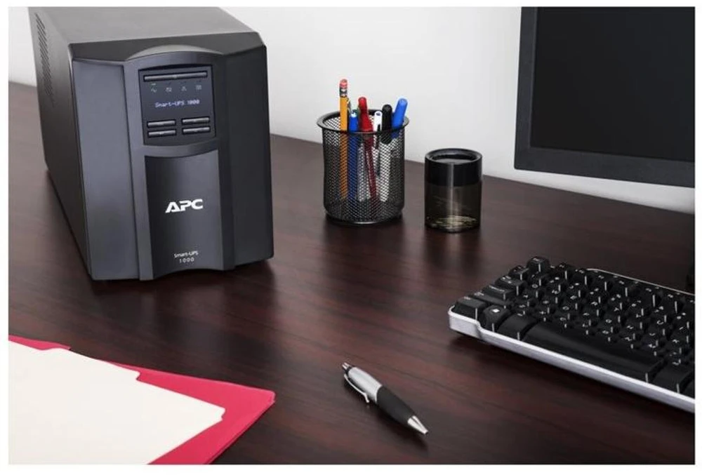APC SMART-UPS 1000VA LCD 230V WITH SMARTCONNECT