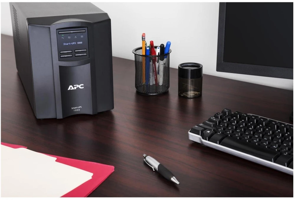 APC SMART-UPS 1000VA LCD 230V WITH SMARTCONNECT