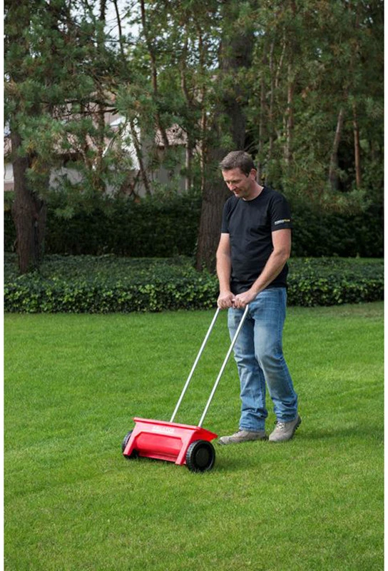Kreator KRTGR9001 - Garden spreader 450mm 12kg