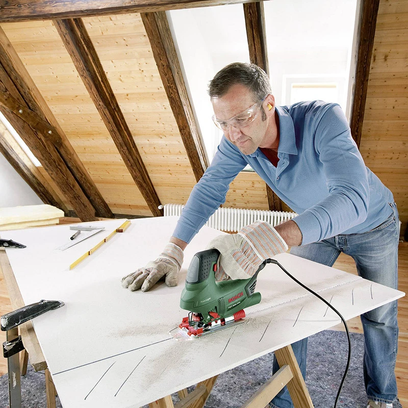 Bosch Sauty pjūklas PST 900 PEL 620W
